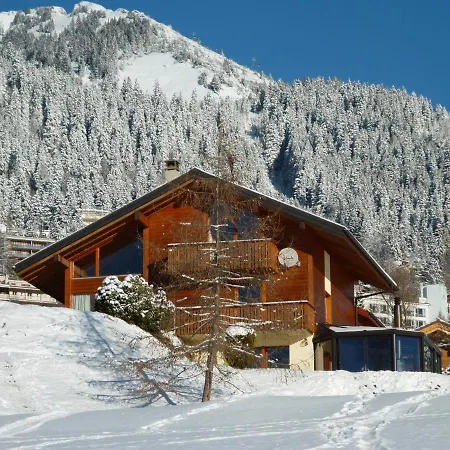 בקתה Chalet Les 4 Feuilles